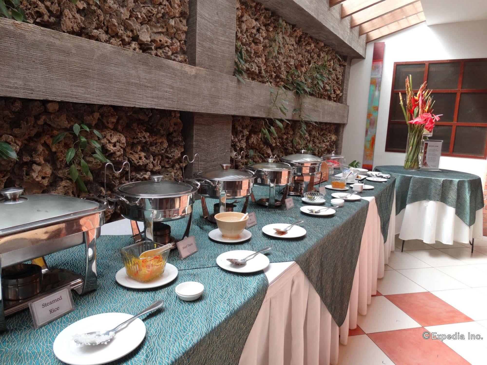 Hotel Emilia Davao ภายนอก รูปภาพ
