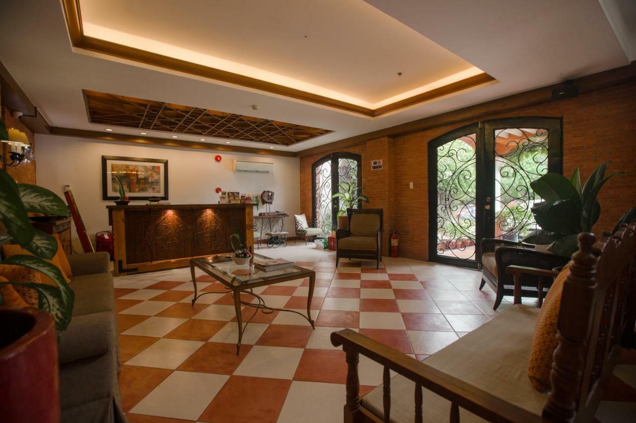 Hotel Emilia Davao ภายนอก รูปภาพ