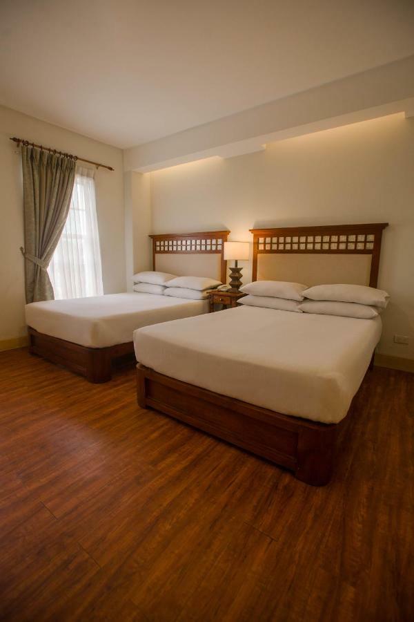 Hotel Emilia Davao ภายนอก รูปภาพ